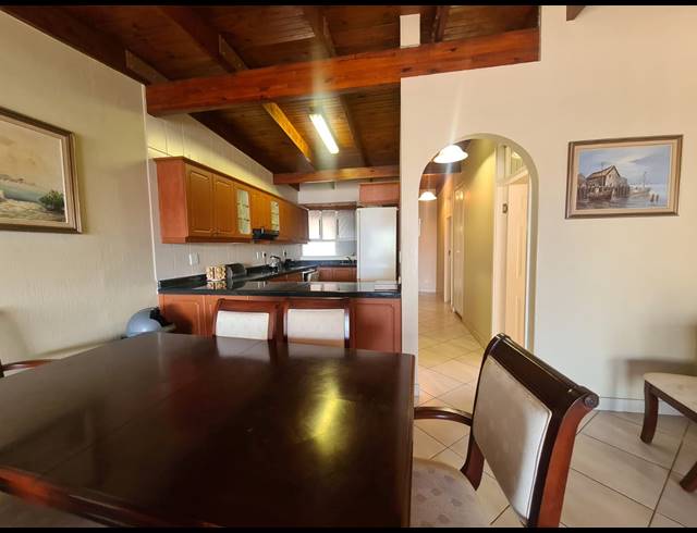 3 BEDROOM FLAT FOR SALE IN WILLARD BEACH